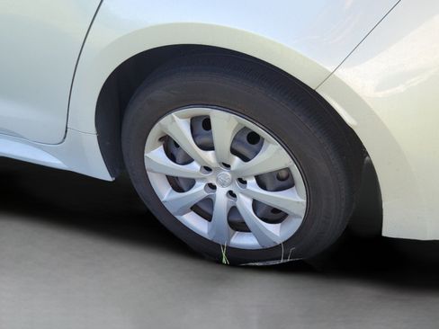 Used 2023 Toyota Corolla LE FWD image 25