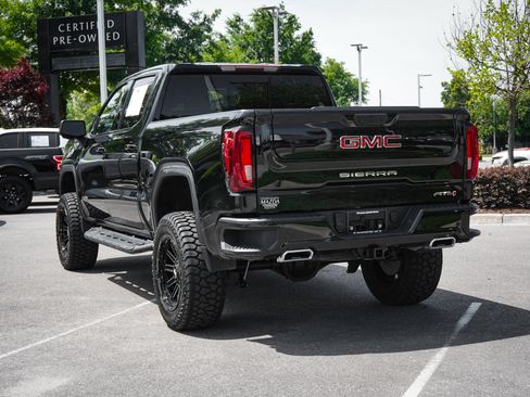Used 2023 GMC Sierra 1500 AT4 w/ AT4 Preferred Package AWD/4WD image 8