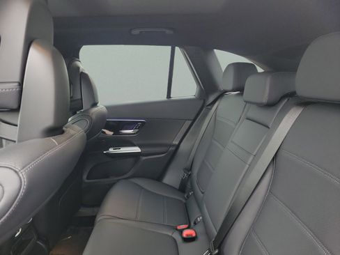 Certified 2026 Mercedes-Benz GLC 300 image 6