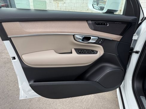 New 2026 Volvo XC90 T8 Plus w/ Protection Package Premier image 10