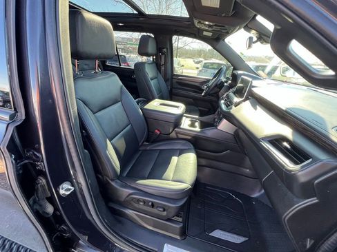 Used 2022 Chevrolet Tahoe Z71 w/ Luxury Package image 34