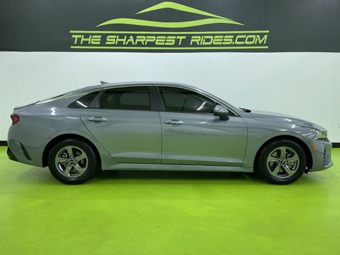 Used 2022 Kia K5 LXS image 11