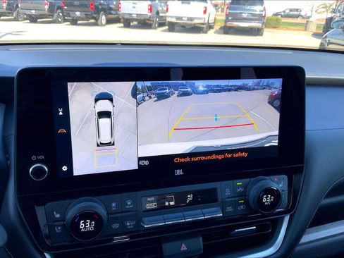 Used 2024 Toyota Grand Highlander Limited image 28