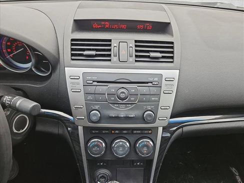 Used 2009 MAZDA MAZDA6 i Grand Touring w/ Moonroof & Bose Pkg image 11