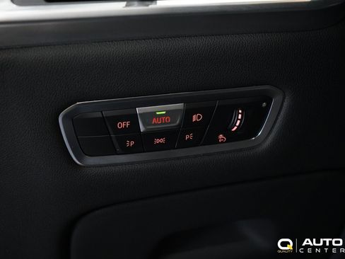 Used 2023 BMW X7 xDrive40i image 31