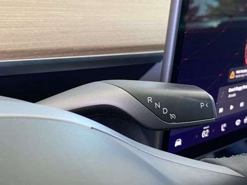 Used 2023 Tesla Model 3 Standard Range RWD image 9