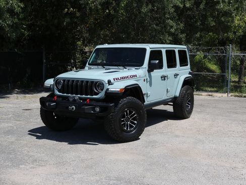 Used 2024 Jeep Wrangler Unlimited Rubicon AWD/4WD image 1