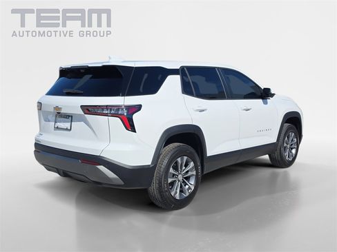 New 2026 Chevrolet Equinox LT image 7