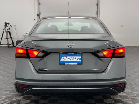 Used 2023 Nissan Altima 2.5 SV FWD image 7