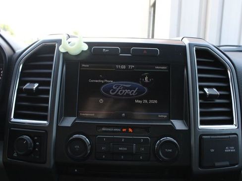 Used 2015 Ford F150 XLT w/ Equipment Group 302A Luxury AWD/4WD image 13