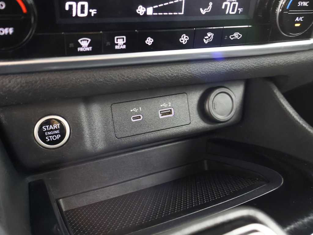 Used 2023 Nissan Rogue SV AWD/4WD image 43