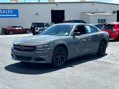 Used 2019 Dodge Charger SXT w/ Blacktop Package RWD image 8