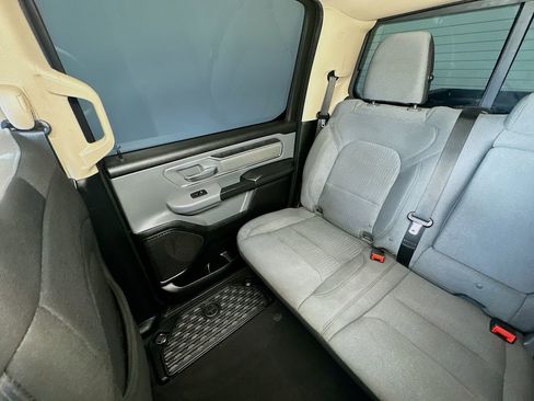 Used 2019 RAM 1500 Big Horn image 12