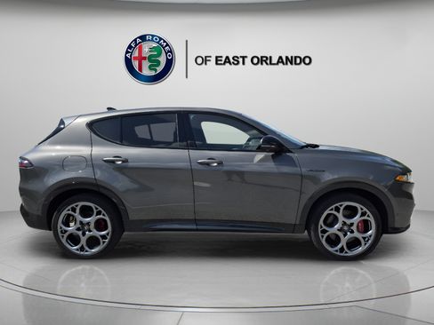 Used 2024 Alfa Romeo Tonale Veloce AWD/4WD image 8