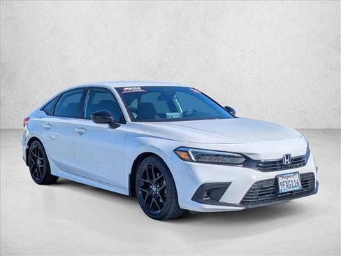 Used 2023 Honda Civic Sport image 3