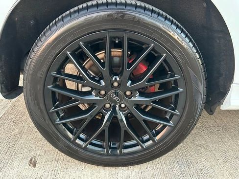 Used 2017 Audi Q5 2.0T Premium Plus w/ Technology Package image 22