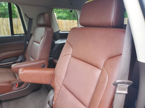 Used 2020 Chevrolet Tahoe Premier RWD image 35
