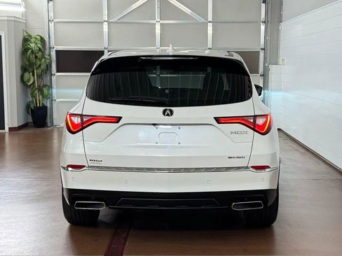 Used 2023 Acura MDX SH-AWD w/ Technology Package image 4