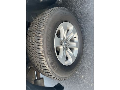 Used 2023 RAM 1500 Laramie AWD/4WD image 52