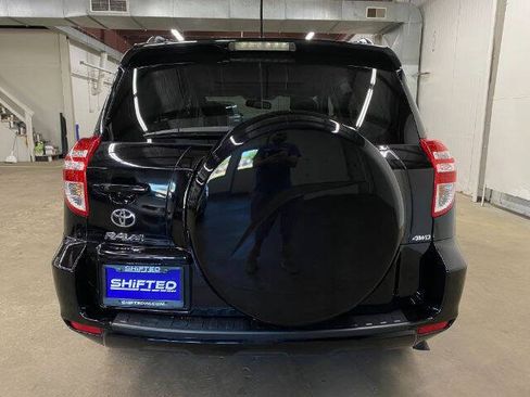 Used 2011 Toyota RAV4 Limited w/ Limited Extra Value Pkg AWD/4WD image 4