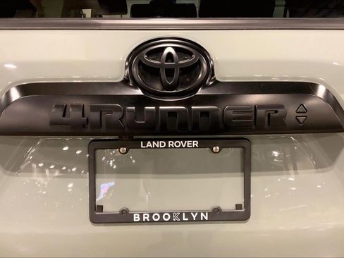 Used 2023 Toyota 4Runner TRD Off-Road Premium w/ Off Road Premium Plus Package AWD/4WD image 31