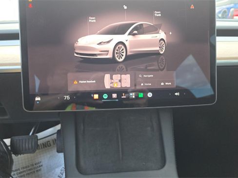 Used 2022 Tesla Model 3 Long Range AWD/4WD image 11