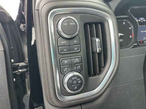 Used 2023 GMC Sierra 3500 Denali image 22