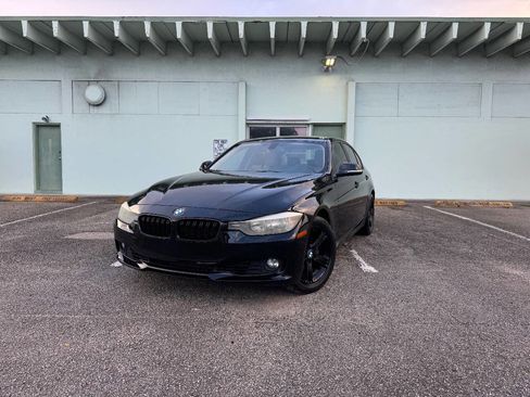 Used 2013 BMW 328i Sedan RWD image 2