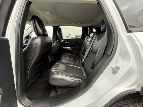 Used 2018 Jeep Cherokee Trailhawk image 91