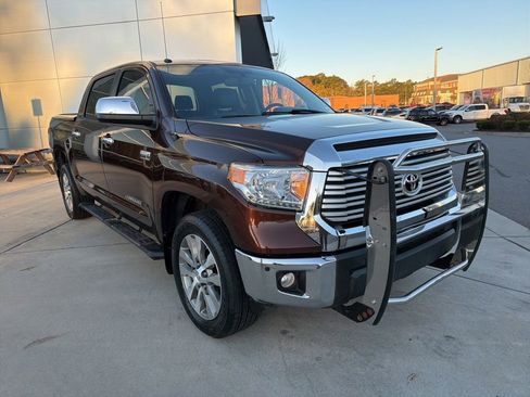 Used 2017 Toyota Tundra Limited image 1