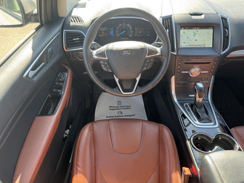 Used 2018 Ford Edge Titanium w/ Equipment Group 302A image 17