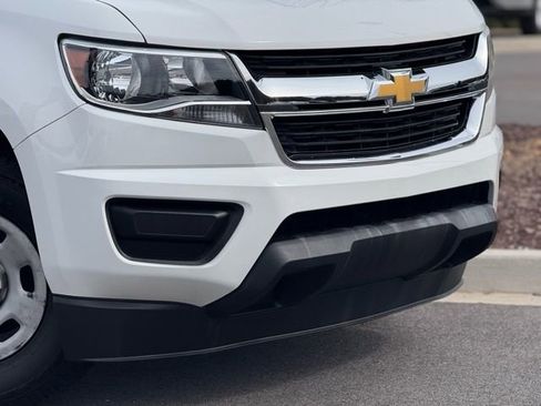 Used 2018 Chevrolet Colorado W/T image 3