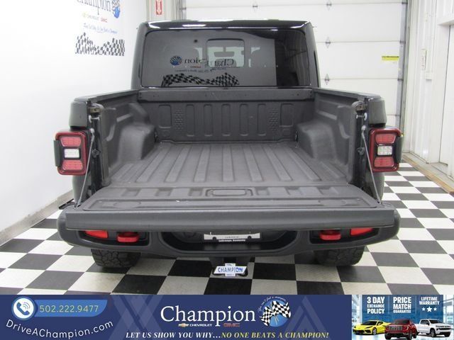 Used 2023 Jeep Gladiator Rubicon w/ LED Lighting Group AWD/4WD image 15
