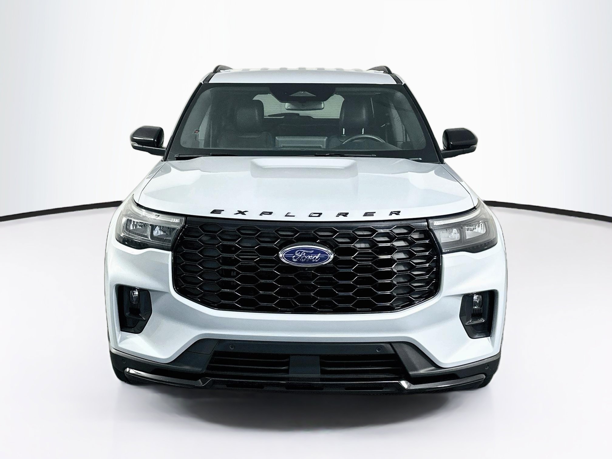 Used 2026 Ford Explorer ST-Line w/ ST-Line Street Pack RWD image 2
