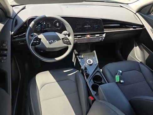Used 2023 Kia Niro Wind FWD image 5