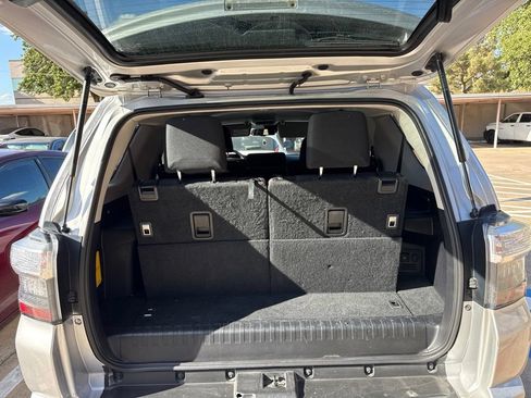 Used 2021 Toyota 4Runner SR5 RWD image 11