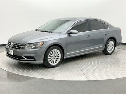 Used 2017 Volkswagen Passat 1.8T SE