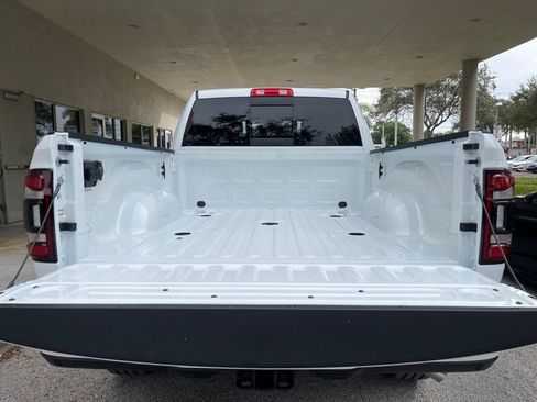 New 2024 RAM 2500 Laramie w/ Night Edition AWD/4WD image 27