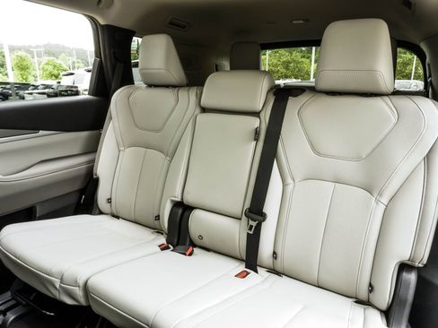 New 2027 INFINITI QX60 Luxe FWD image 38
