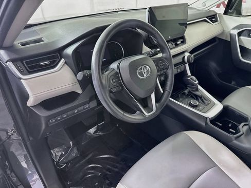 Certified 2023 Toyota RAV4 XLE Premium AWD/4WD image 18