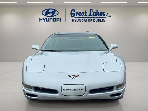 Used 1998 Chevrolet Corvette Coupe w/ Memory Pkg RWD image 8