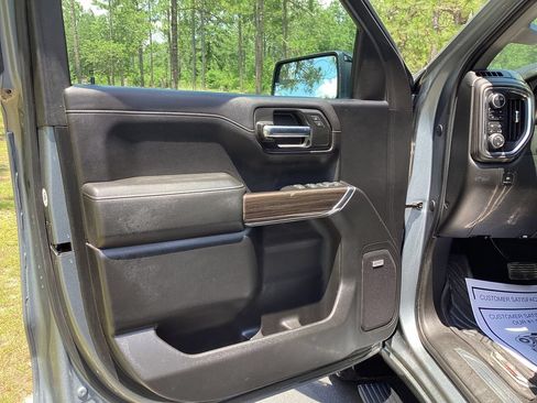 Used 2020 Chevrolet Silverado 1500 RST AWD/4WD image 12