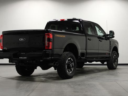 Used 2023 Ford F250 Lariat w/ Lariat Ultimate Package image 4