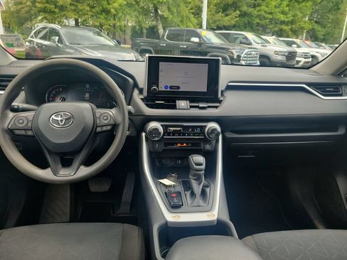 Certified 2025 Toyota RAV4 XLE FWD image 23