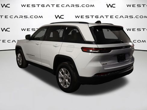 Used 2023 Jeep Grand Cherokee Limited image 57