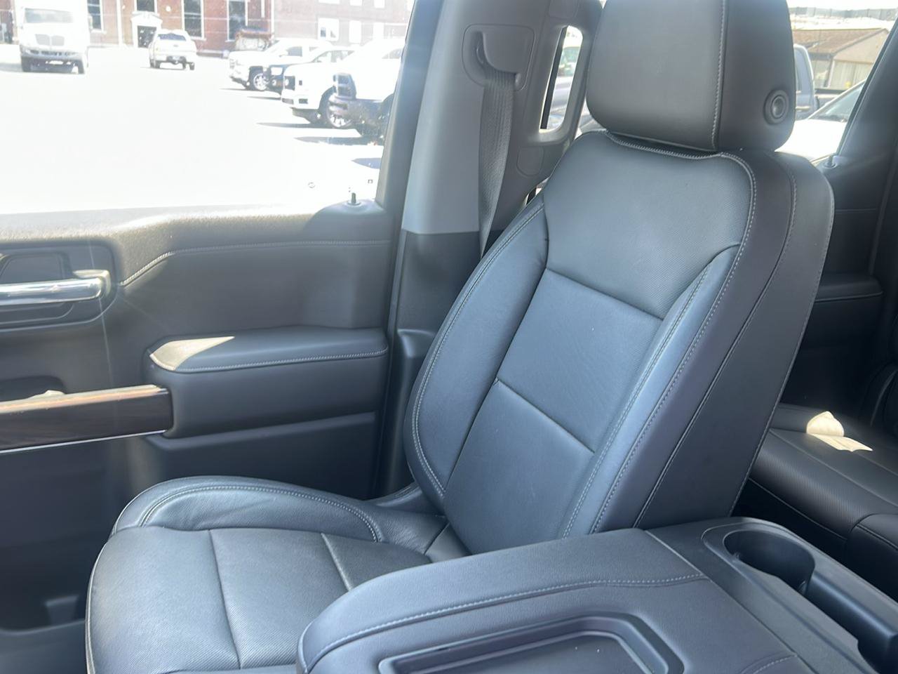 Used 2019 GMC Sierra 1500 SLT w/ SLT Premium Package AWD/4WD image 24