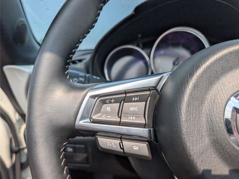 Used 2025 MAZDA MX-5 Miata Club RWD image 17