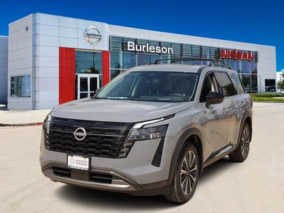 New 2026 Nissan Pathfinder Platinum w/ Accent Package
