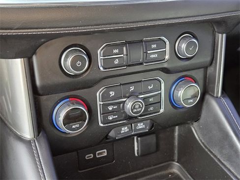 Certified 2024 Chevrolet Suburban LS w/ Driver Alert Package image 23