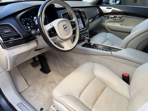 Used 2016 Volvo XC90 T6 Momentum AWD/4WD image 10